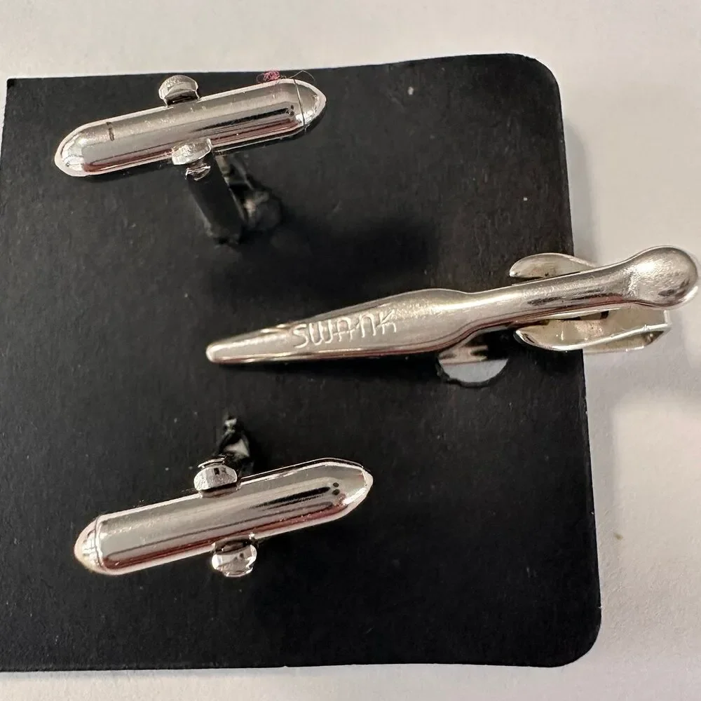 Vintage 1960s Men’s Swank Silver Tone Metal Cufflinks and Tie Clasp Set